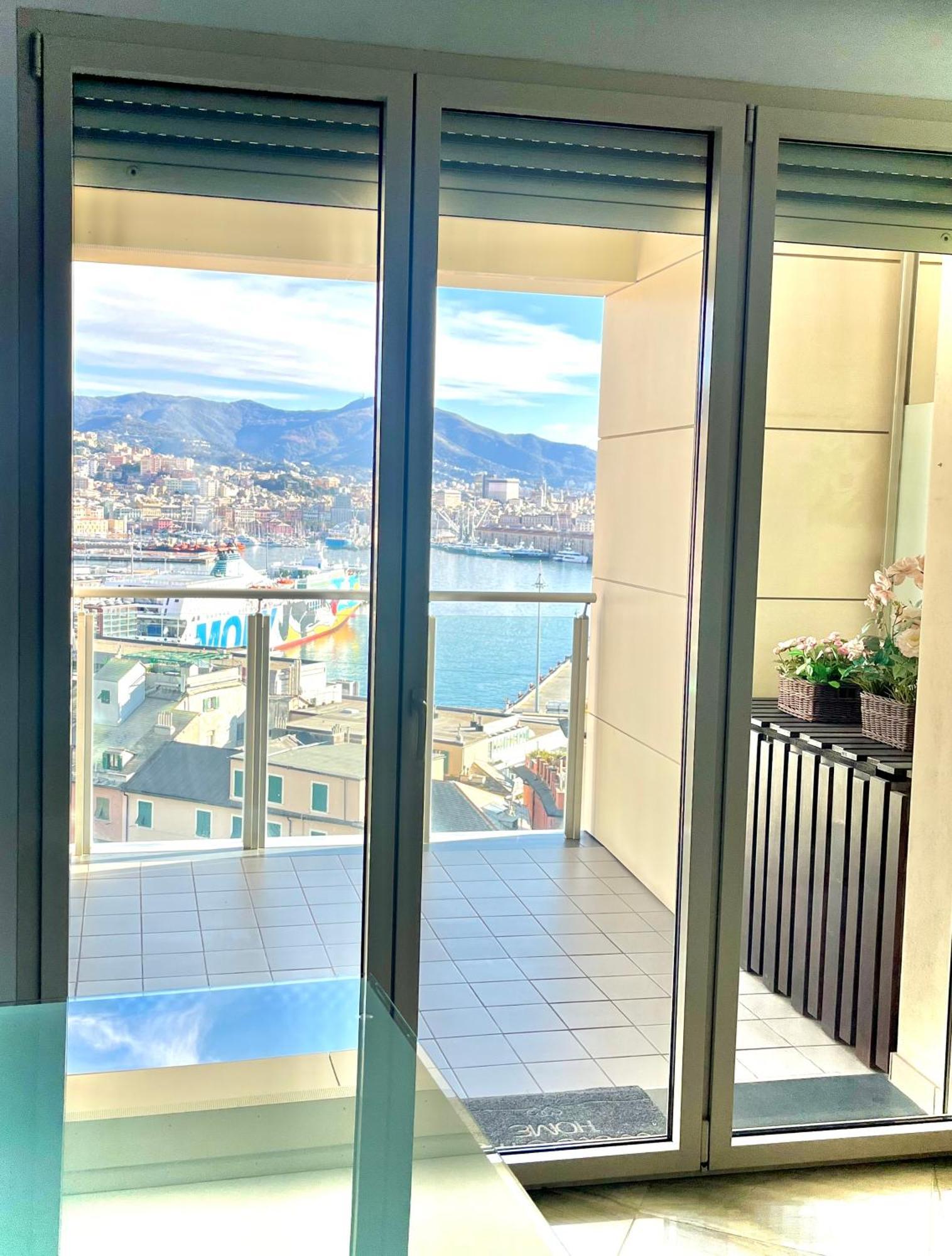5 Stars Apart Sea View جنوة المظهر الخارجي الصورة